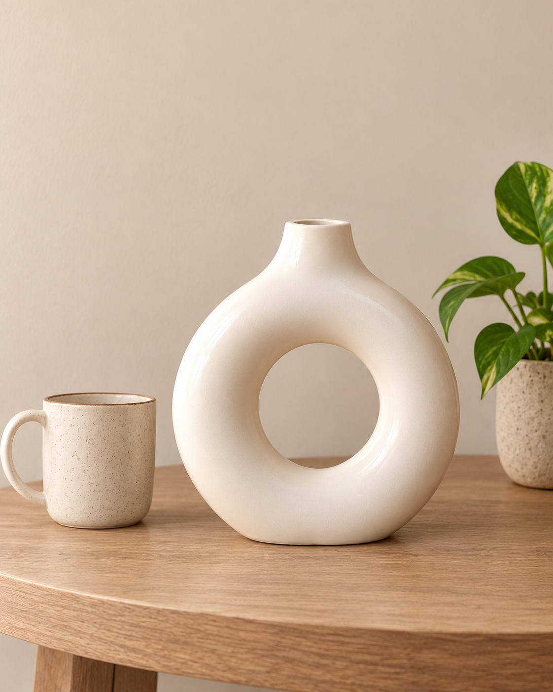 Orbelle Donut Vase